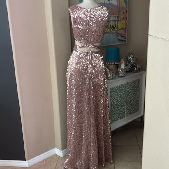 ABYSS by Abby Sequin Cut Out Dress w/double front slits -Never worn - Picture 7 of 13